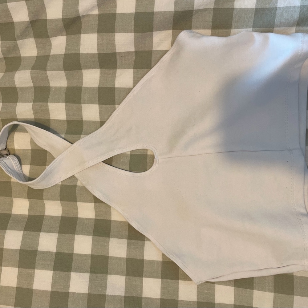 Aritzia White Halter Crop Top - Picture 3 of 3